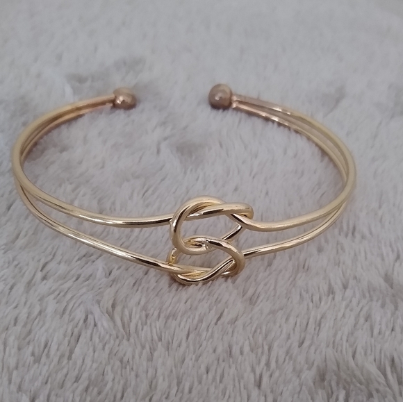 New Gold Plated Bracelets & Cuff - Picture 4 of 8